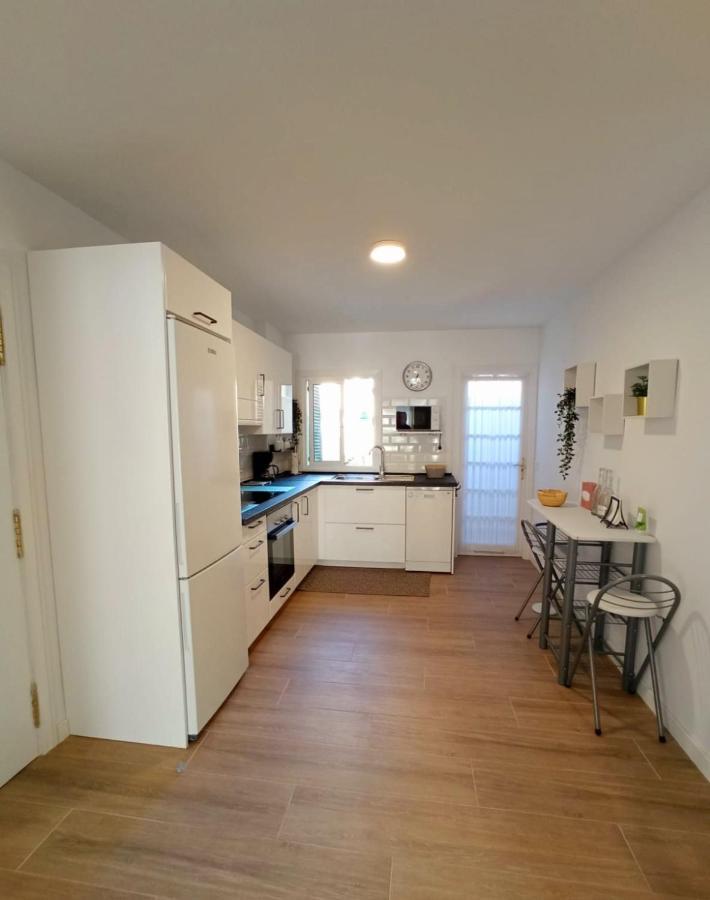 Las Americas Beach House Арона Екстериор снимка