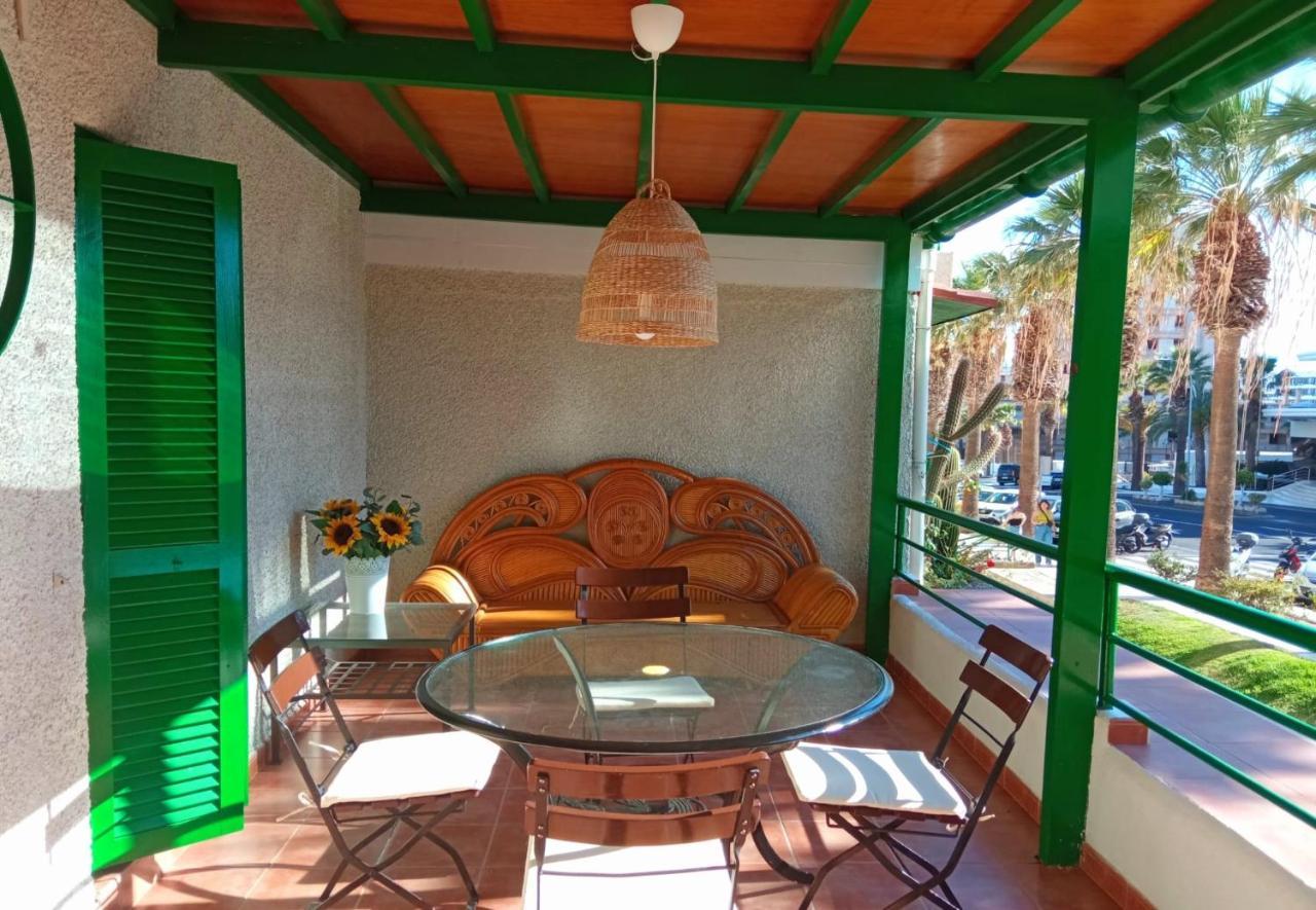 Las Americas Beach House Арона Екстериор снимка