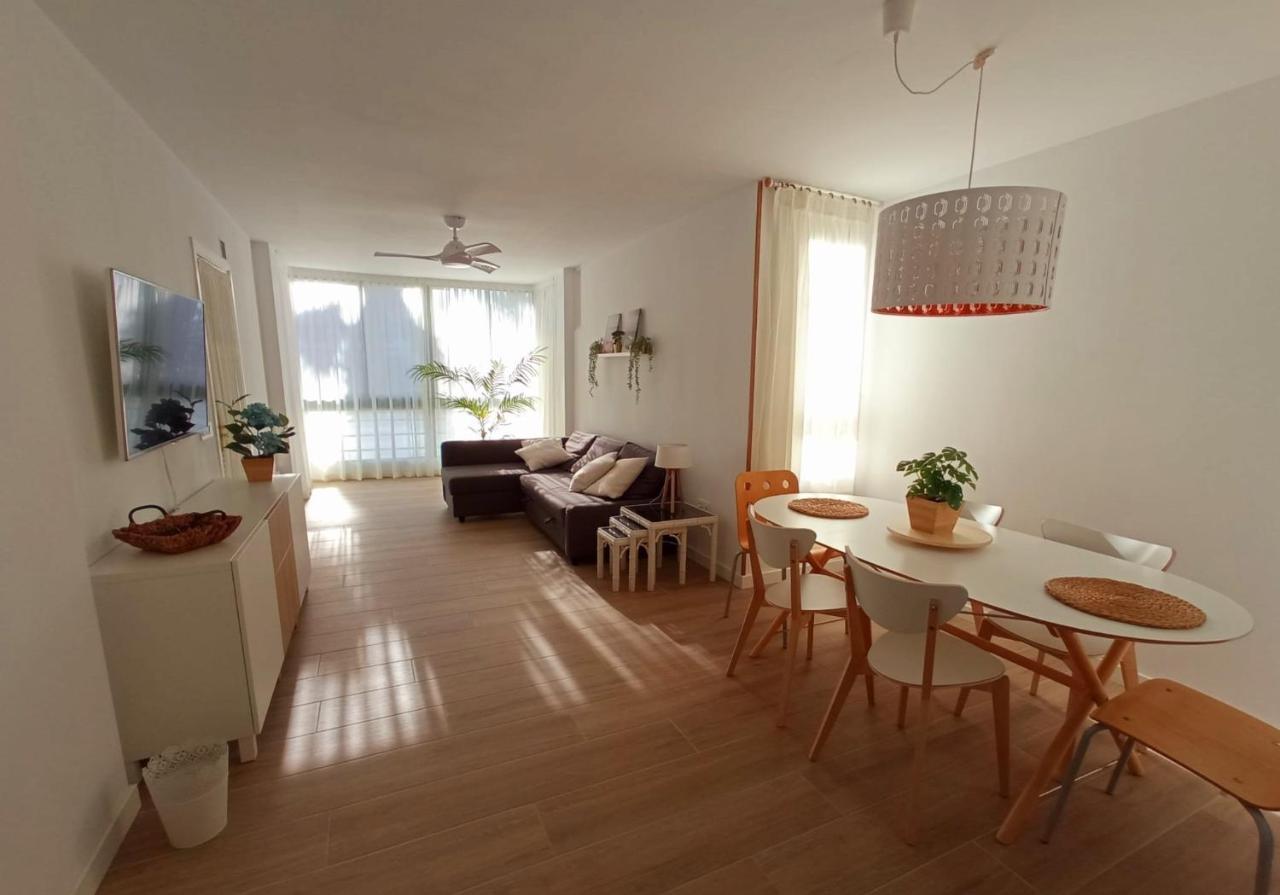 Las Americas Beach House Арона Екстериор снимка