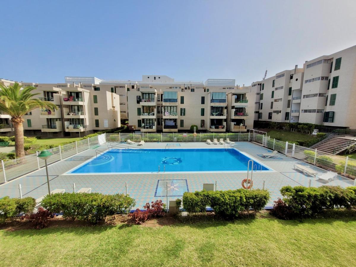 Las Americas Beach House Арона Екстериор снимка