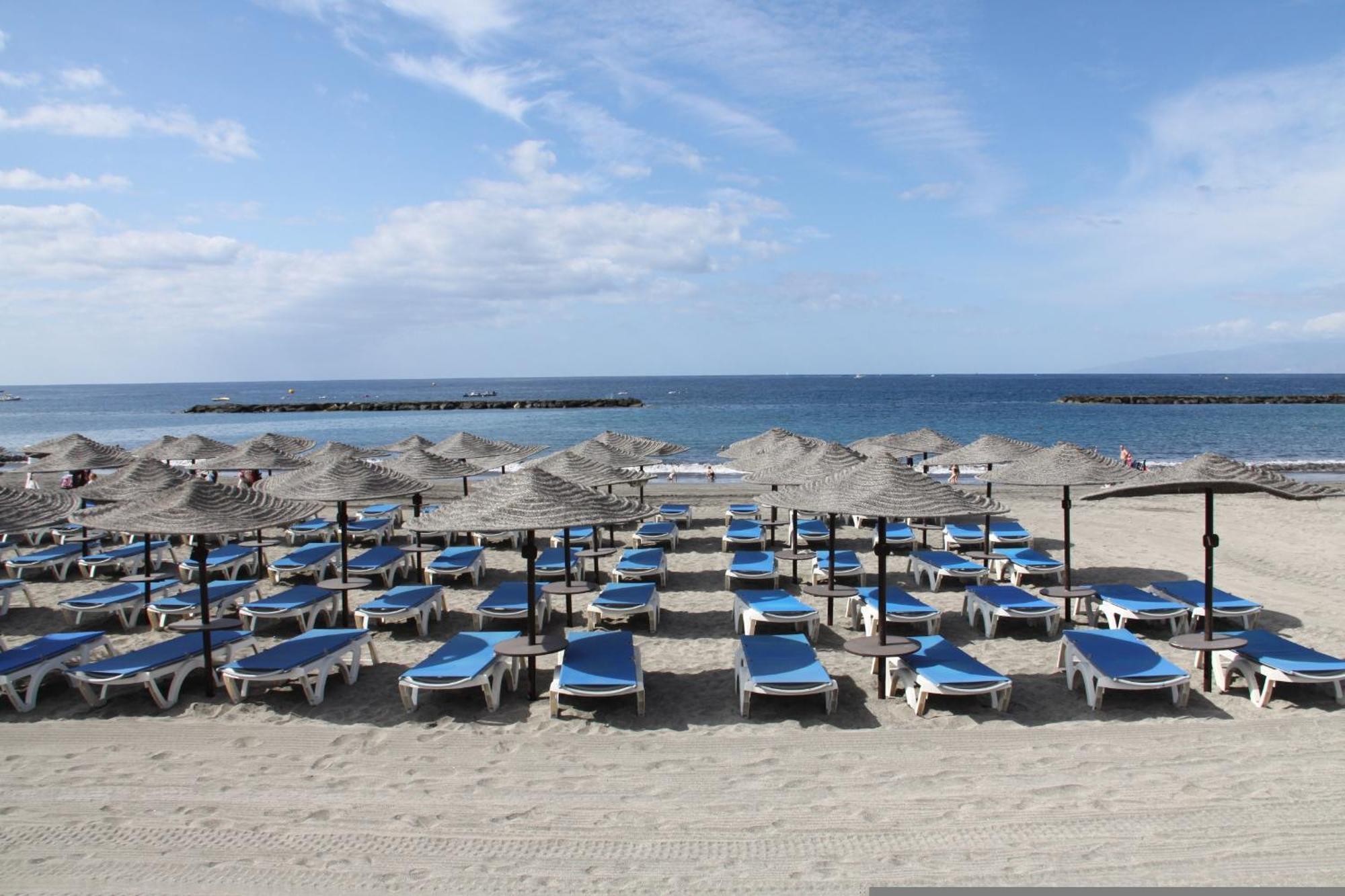 Las Americas Beach House Арона Екстериор снимка