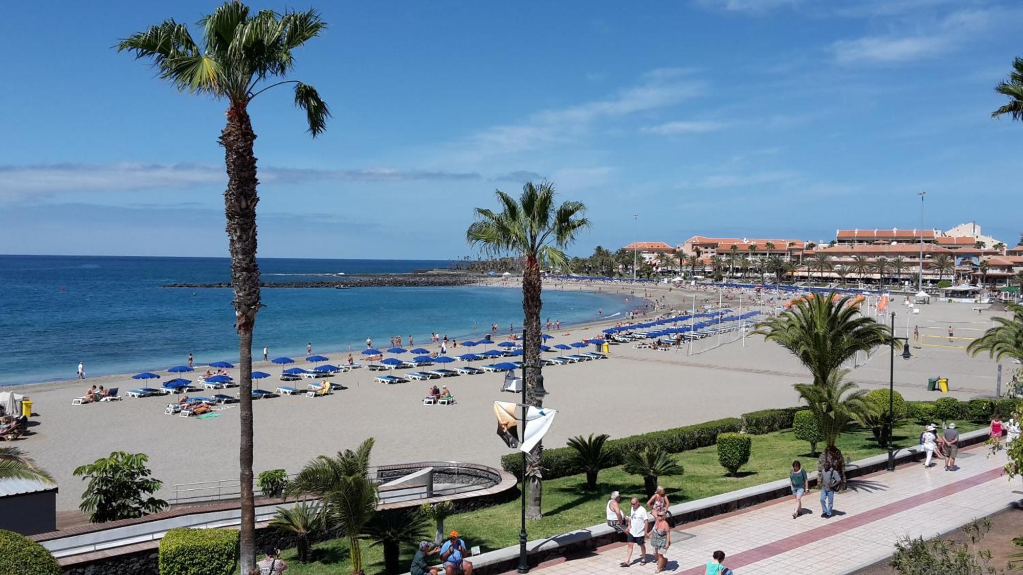 Las Americas Beach House Арона Екстериор снимка